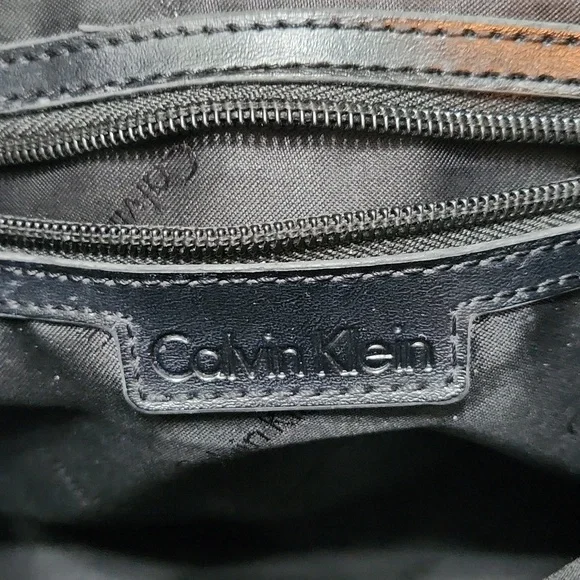 Calvin Klein Black Crossbody Bag - Picture 9 of 12